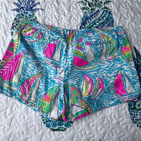 LILLY PULITZER Adie Short You Gotta Regatta Resort Beach Summer Sail Boat Size 8 - Picture 7 of 7